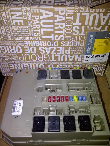 MY SİGORTA KUTUSU CLIO III-MODUS OEM: 8200674661-8200233293-8200456181 - MY 8200674661 kodlu oto yedek parça görseli