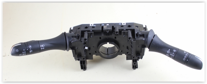 OEK FAR SİNYAL KORNA SİLECEK KOLU KOMPLE TALISMAN MGN IV KADJAR 255678134R OEM: 255678134R - OEK 255678134R kodlu oto yedek parça görseli