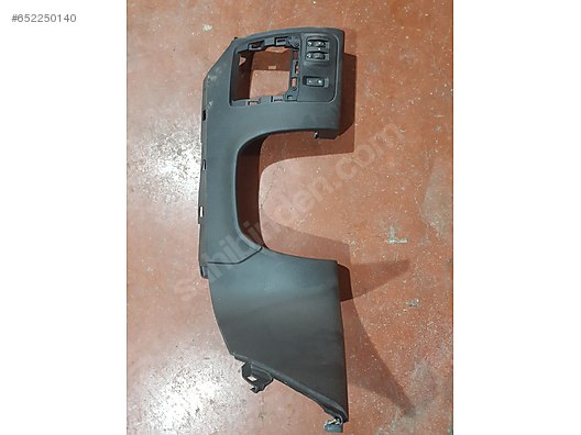 OEK x DİREKSİYON ÜST BAKALİTİ MGN IV SEDAN 484726422R OEM: 484726422R - OEK 484726422R kodlu oto yedek parça görseli