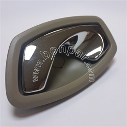 OEK KAPI İÇ TUTMA KOLU BAKAKİTİ SAĞ ÖN TRAFIC III 809601792R OEM: 809601792R - OEK 809601792R kodlu oto yedek parça görseli