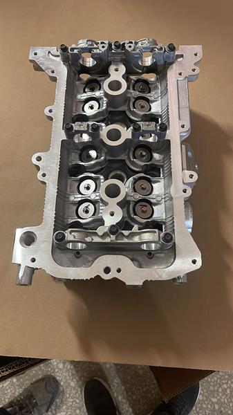 OEK SİLİNDİR KAPAĞI CLİO V 20 TALİANT 20 SANDERO III 20 LOGAN III 20 MİCRA 20 1.0 TCE 1.0 IG-T H4D 110413692R OEM: 110413692R - OEK EGT-110413692R kodlu oto yedek parça görseli