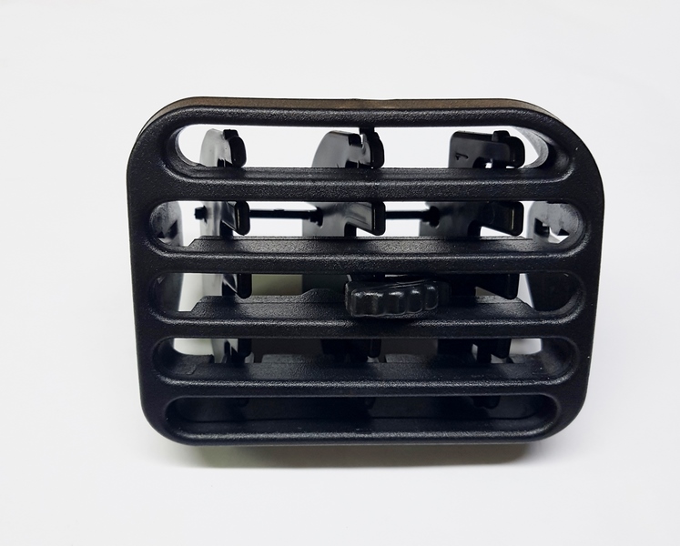 OKSA HAVALANDIRMA IZGARASI SİYAH SAĞ CLIO 2 2004-2009 OEM: 7702258280 - OKSA 824 kodlu oto yedek parça görseli