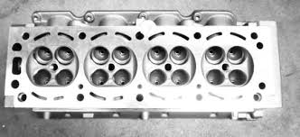 OZGAYD SİLİNDİR KAPAĞI SKODA FAVORİT 136L SUBAP YAY VE TIRNAKLARI ÜZERİNDE 047103063H-047103063L-047105063K OEM: 047103063H-047103063L-047105063K - OZGAYD CH20-001 kodlu oto yedek parça görseli