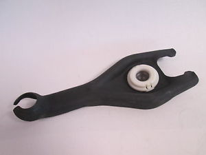 PSA DEBRİYAJ ÇATALI P206-P806-PARTNER-EXPERT I-II-JUMPY I-II-SCUDO I-II-XSARA-C3-BERLINGO 1.4-2.0 xA 2117.58 OEM: 2117.58 - PSA 2117.58 kodlu oto yedek parça görseli