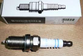 PSA ATEŞLEME BUJİSİ KALEM BUJI MEGANE CLIO R19 P106 P206 P306 BIPPER NEMO P206 T3E P205 P405 C2 C3 A51 AX ZX SAXO TU3A-TU3JP 1.4 8V P306 P206 XSARA TU5JP 1.6 XANTIA P406 XU7JP-XU7 7700500155-8200020796-5960.J2 OEM: 7700500155-8200020796-5960.J2 - PSA 5960.J2 kodlu oto yedek parça görseli