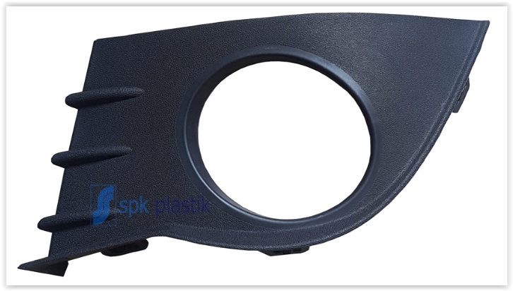 SPK SİS FAR ÇERÇEVESİ KAPAĞI SOL SİSLİ CLIO III 11 7701209034 OEM: 7701209034 - SPK 6038-L kodlu oto yedek parça görseli