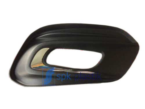 SPK SİS FAR ÇERÇEVESİ NİKELAJ SAĞ EGEA 735649286 OEM: 735649286 - SPK 6452-R kodlu oto yedek parça görseli