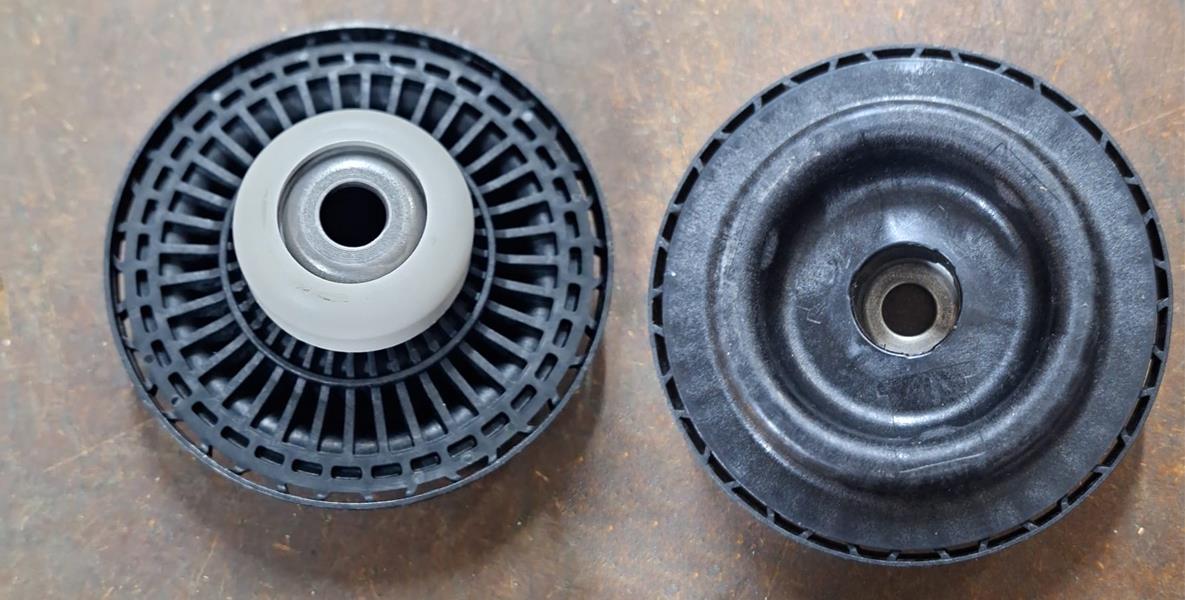 URS AMORTİSÖR RULMANI VE BİLYASI ÖN SAĞ-SOL RENAULT CLIO V 19 CAPTUR II 20 1.0SCe 1.0TCe 1.3TCe 1.5 Blue dCi 1.6 E-TECH 543251700R OEM: 543251700R - URS 700R kodlu oto yedek parça görseli