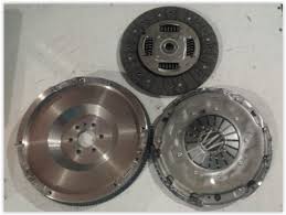 VOLMERK DEBRİYAJ SETİ SABİT VOLANLI ASTRA J-COMBO-CORSA C-MERIVA-TIGRA 1.3 CDTI 05 5 İLERİ İNCE FREZE OEM: 55565842-55568171-616218-616364 - VOLMERK VMOP420-K kodlu oto yedek parça görseli