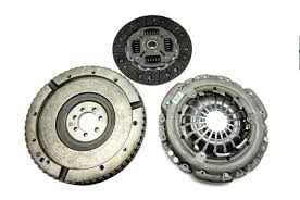 VOLMERK DEBRİYAJ SETİ SABİT VOLANLI CLIO III-KANGOO-LAGUNA III-MEGANE II-III-FLUENCE-SCENIC II 1.5DCI K9K-F4R-QASHQAI J11 13-18 -JUKE-MERCEDES CITAN 111 CDI 13 1.5 DCİ 123003948R-7701479061-123006354R A6070301205-7701476621-1231000Q1F OEM: A6070301205-7701476621-1231000Q1F - VOLMERK VMRN902-K kodlu oto yedek parça görseli