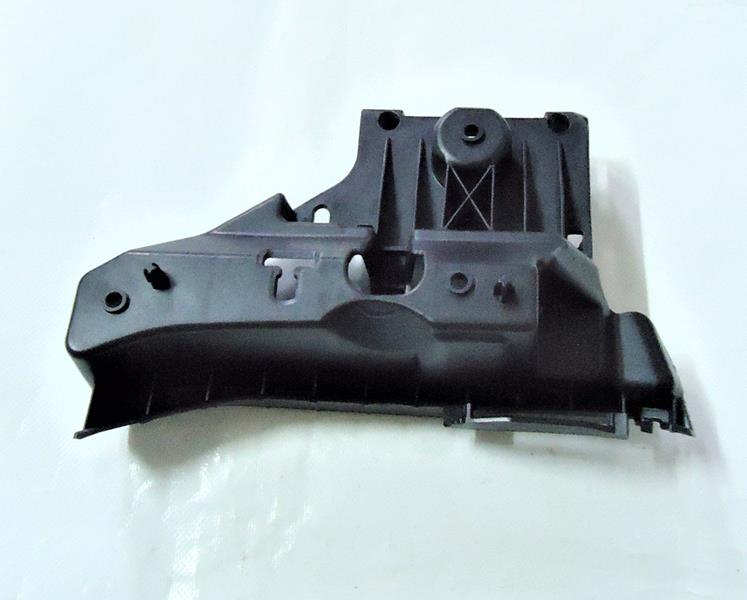 WPI ARKA TAMPON BRAKETI ALT SOL H.BACK FOCUS 18 OEM: JX7B17D981A1B-2195610 - WPI FRD57115 kodlu oto yedek parça görseli